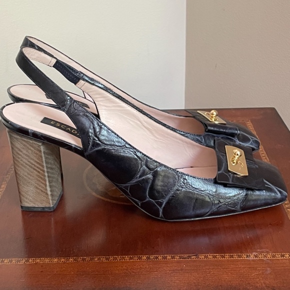 Escada  Designer NWOT Leather Sling back Pump - Picture 6 of 16